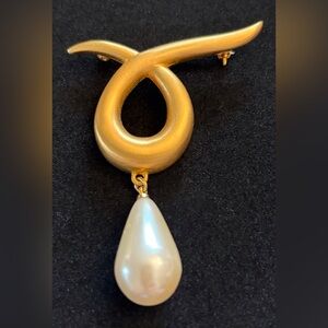 Vintage Marvella Signed Dangle Faux Pearl Brooch